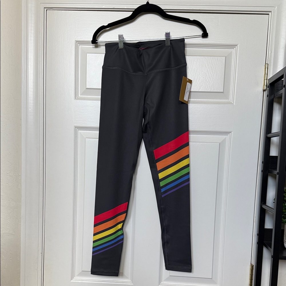 Scout Designs - workout leggings NWT never worn